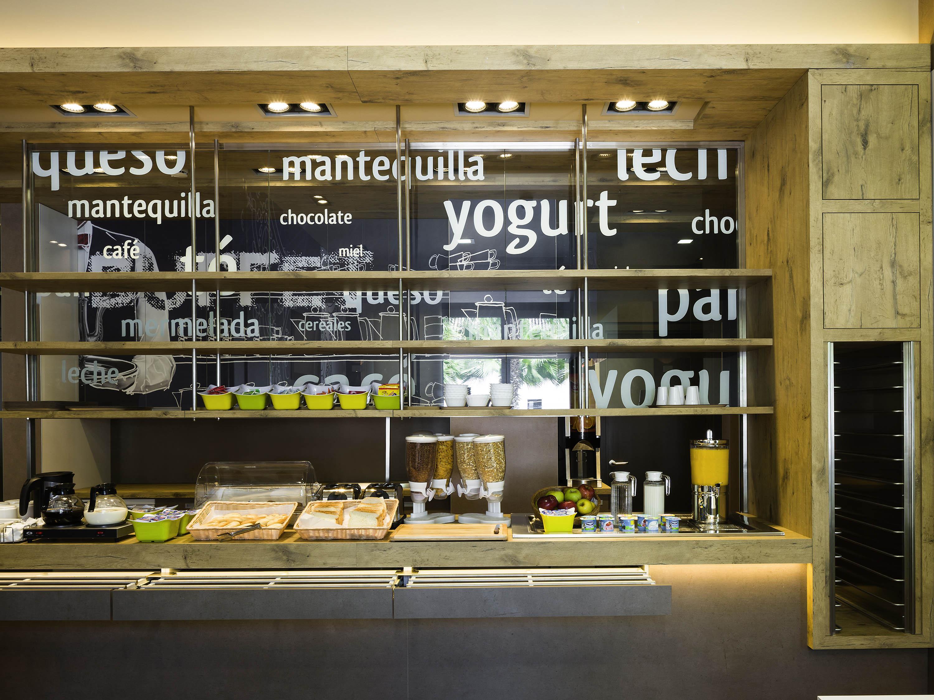 Ibis Budget Sevilla Aeropuerto Kültér fotó