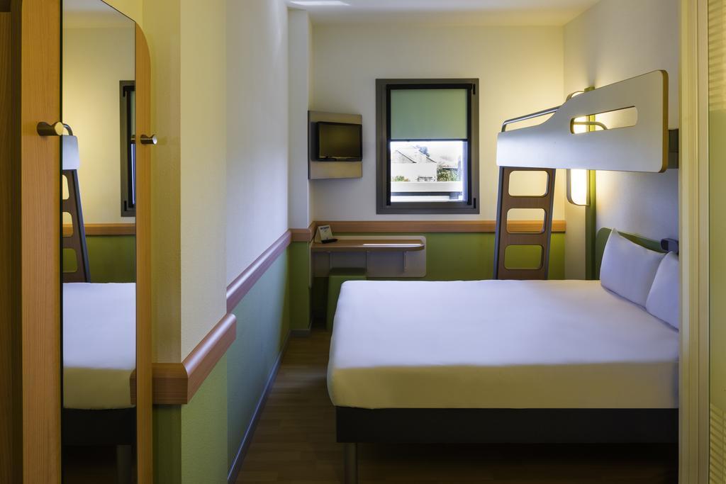 Ibis Budget Sevilla Aeropuerto Szoba fotó