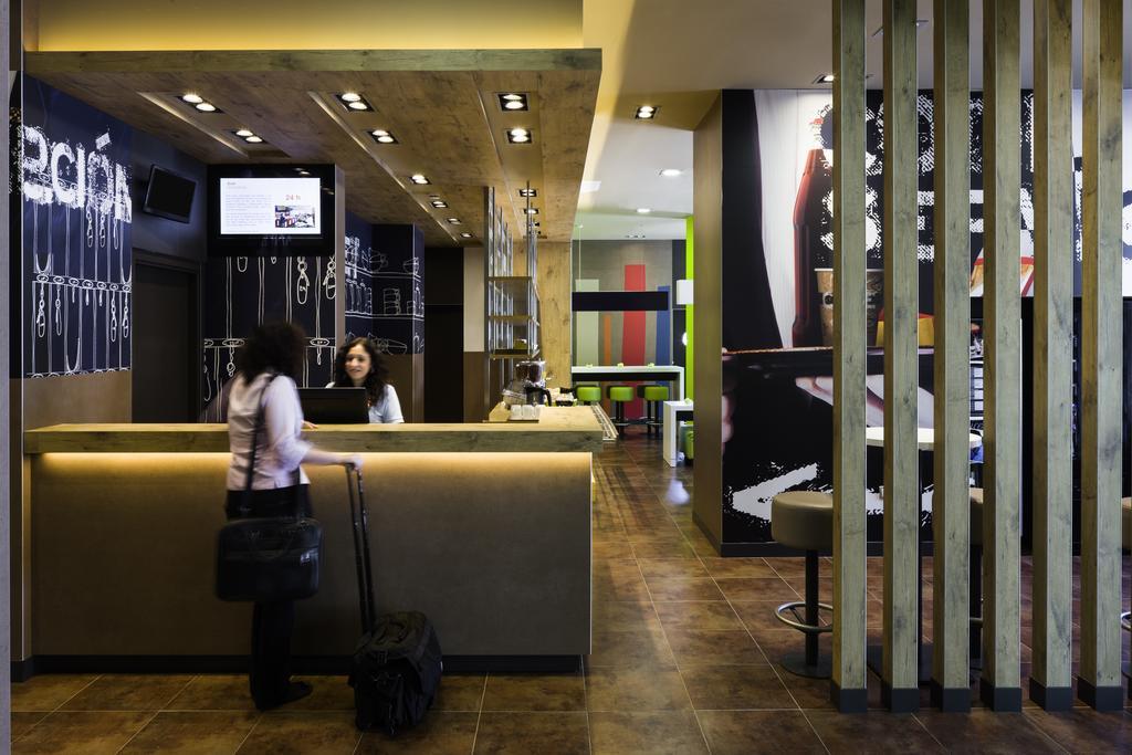 Ibis Budget Sevilla Aeropuerto Kültér fotó